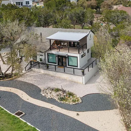 Lago Vista Home With Putting Green, Pool, And Jacuzzi
